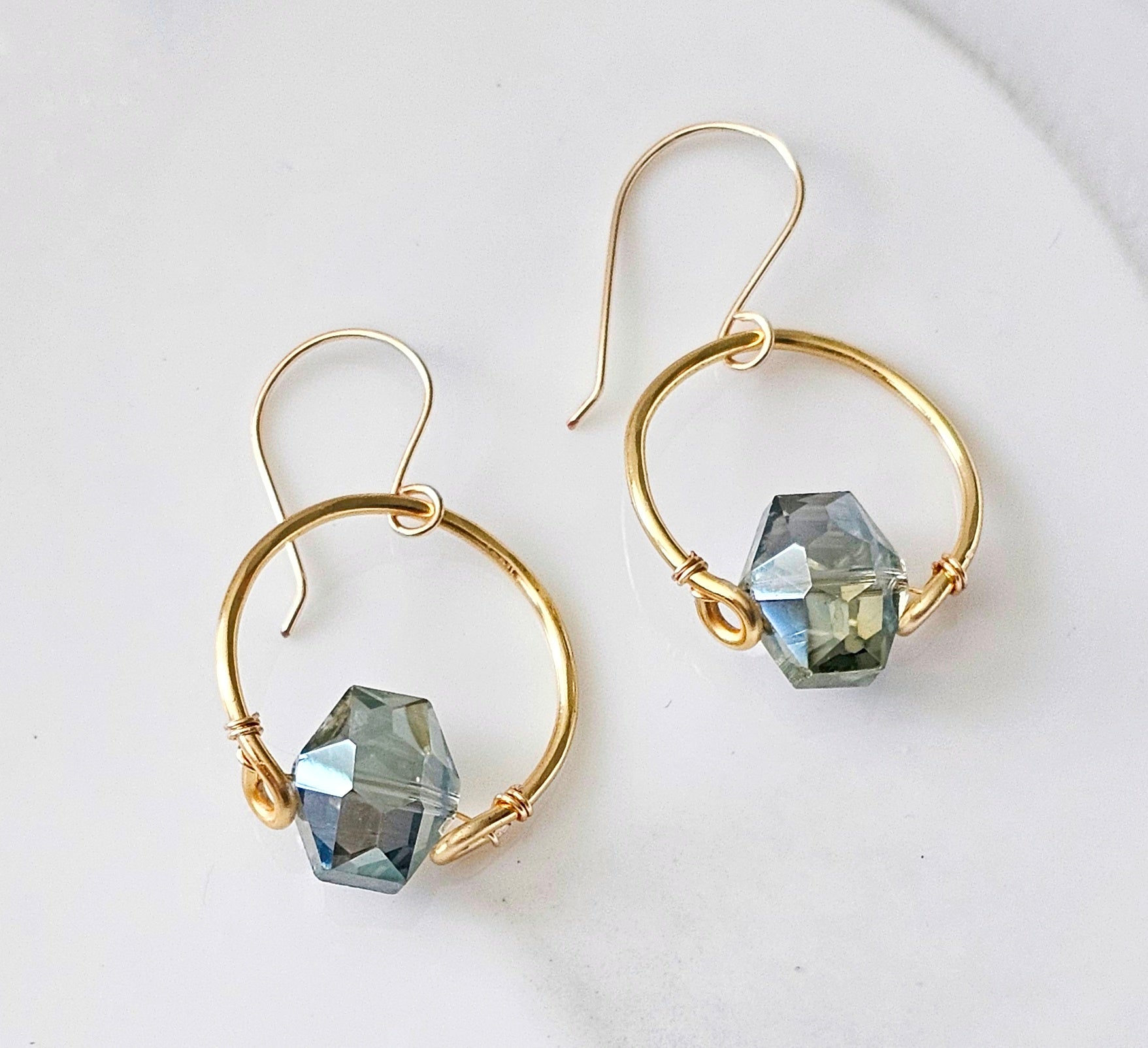 Vera Lumine Crystal Earrings